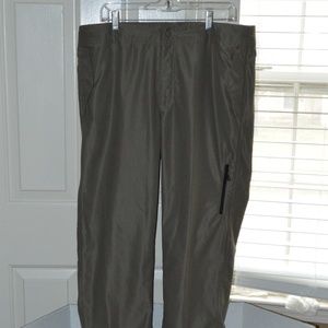 Men's Nike Sportswear Dri-Fit Khaki pants sz L